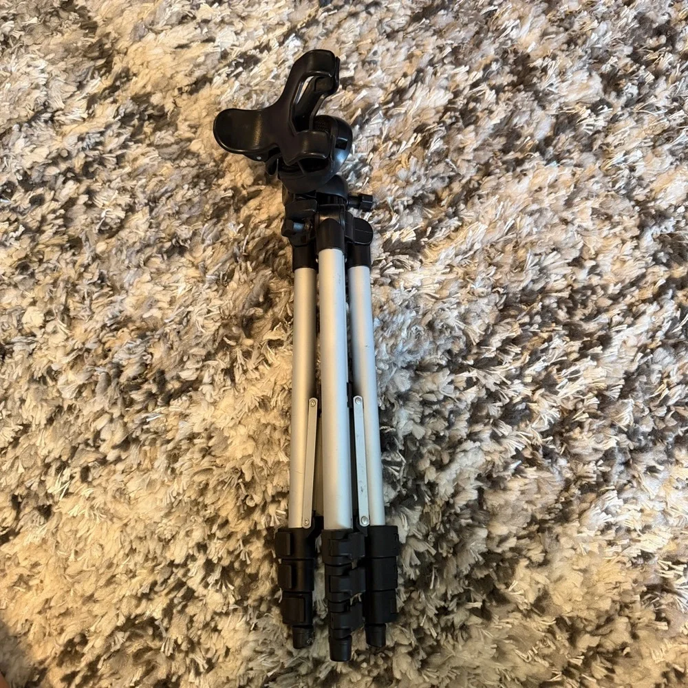 Camera/Phone/Tablet Tripod